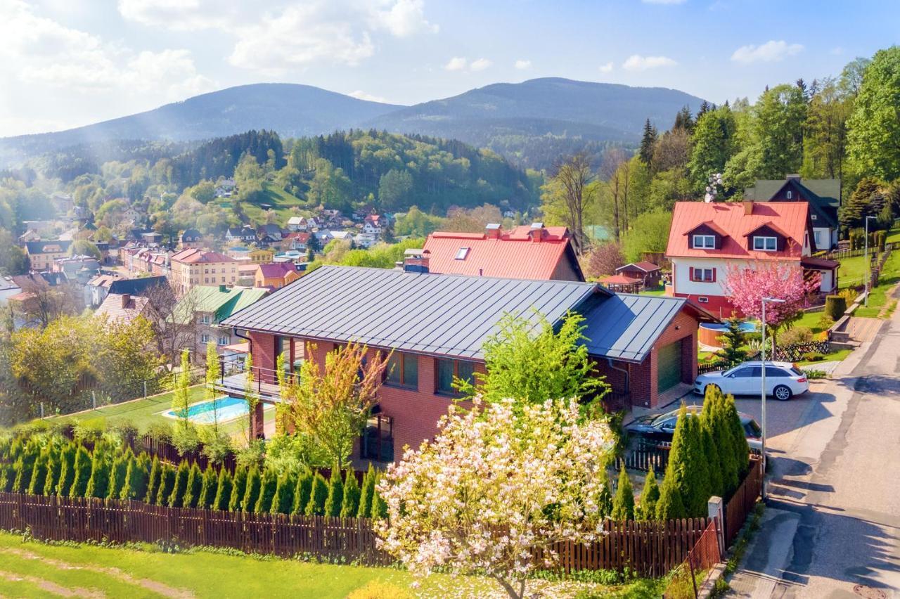 Vila Slunecni Stran Свобода-Над-Упоу Экстерьер фото